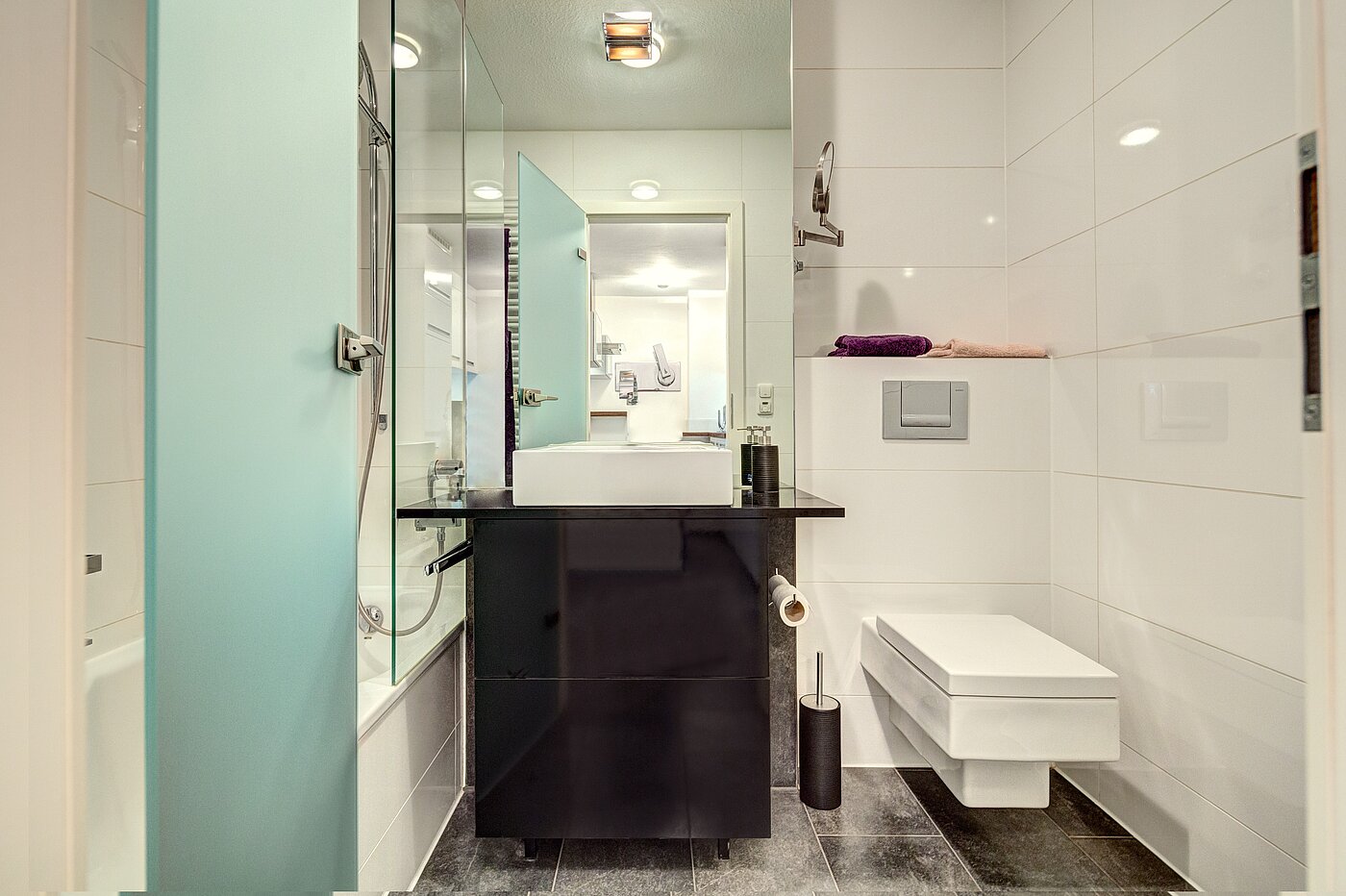 Appartement avec 1 pièce | München-Schwabing | 2207ML10 | Bad mit Badewanne