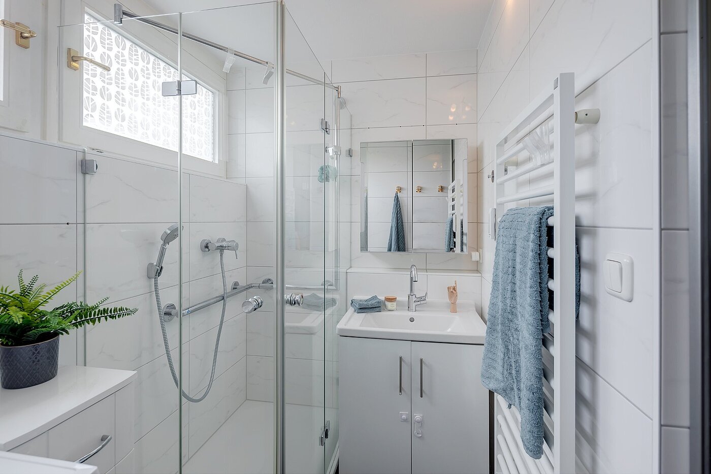 Appartement avec 3 pièces | München-Perlach | 2010ML5 | Bad mit begehbarer Dusche