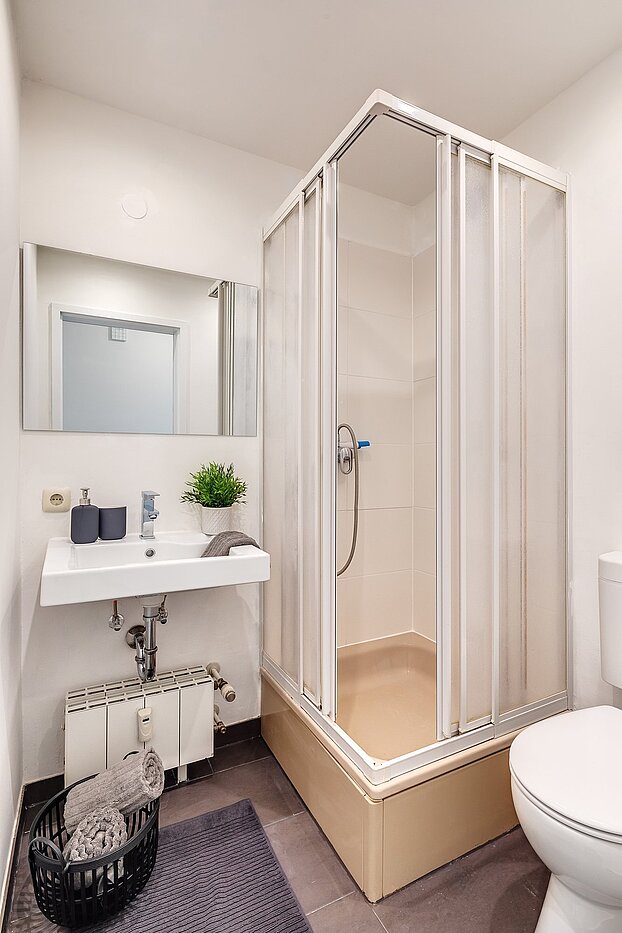 Appartement au rez-de-chaussée avec 4.5 pièces | München-Perlach | 2003ML6 | Gäste-WC mit Dusche