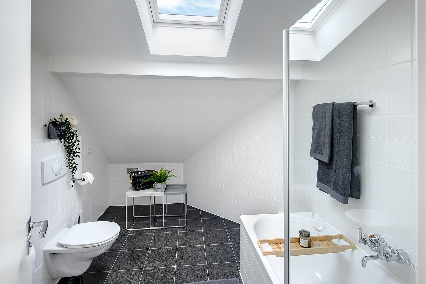 Appartement au dernier étage avec 1 pièce | München-Sendling | 700402 | Badezimmer mit Wanne