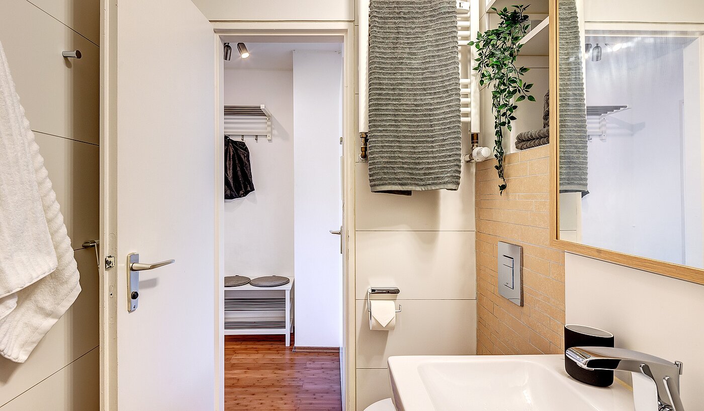 Appartement avec 1 pièce | München-Schwabing | 2210ML3 | ...und Handtuchheizkörper