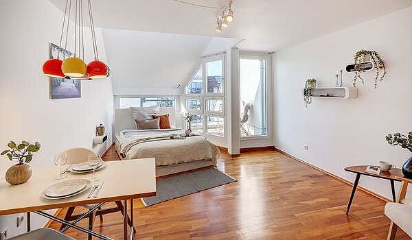 Appartement avec 1 pièce | München-Maxvorstadt | 70165 | Gemütlicher Wohn-/Essbereich