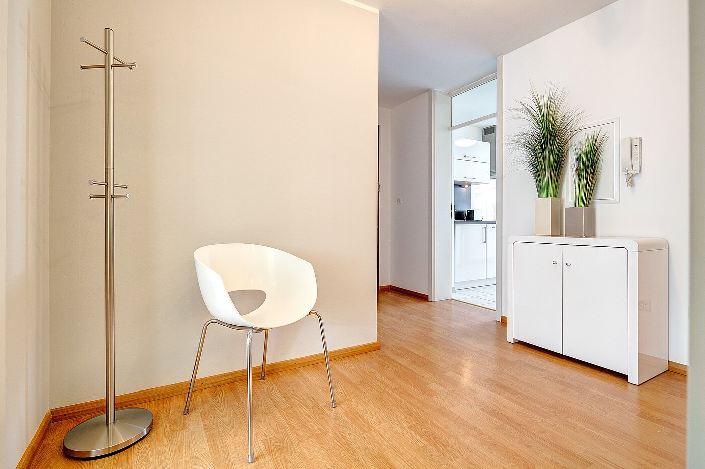 Appartement avec 2 pièces | München-Schwabing | 70102 | ...mit Platz für einen Garderobenschrank