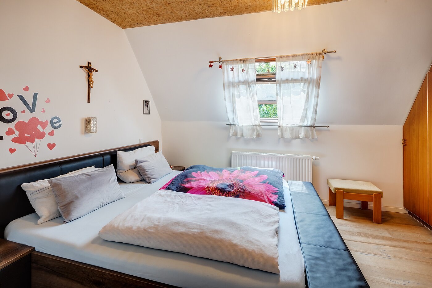 Maison individuelle avec 8 pièces | 70229 | Schlafzimmer...