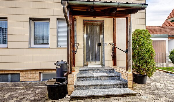 Maison individuelle avec 6 pièces | Unterschleißheim | 2209ML7 | Hauseingang