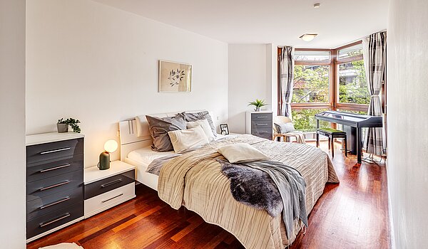 Appartement avec 3 pièces | München-Schwabing | 2202ML12 | Blick ins Schlafzimmer...