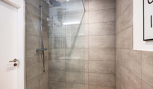 Appartement avec 1 pièce | München-Bogenhausen | 70457 | Walk-In Dusche
