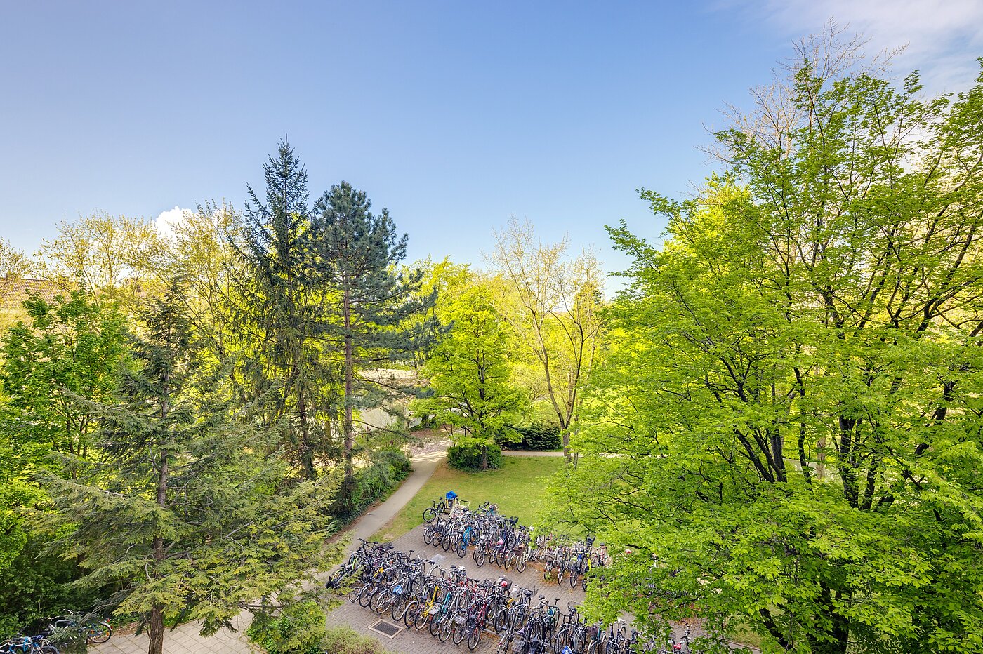 Appartement avec 2 pièces | München-Sendling-Westpark | 2204ML2 | ...Blick auf das parkähnliche Grundstück