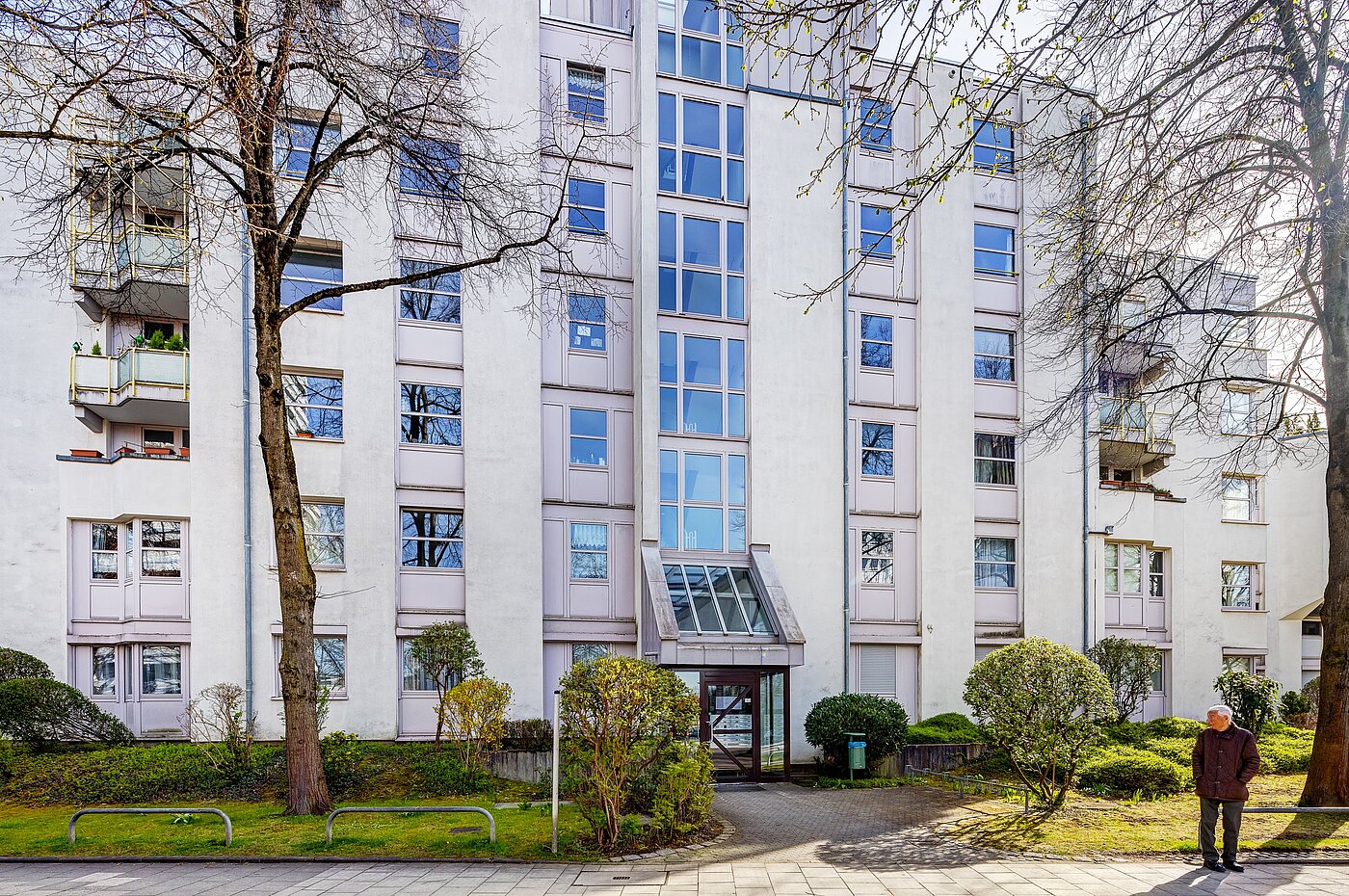 Appartement avec 1.5 pièces | München-Bogenhausen | 2203ML2 | Ansicht von der Straße aus