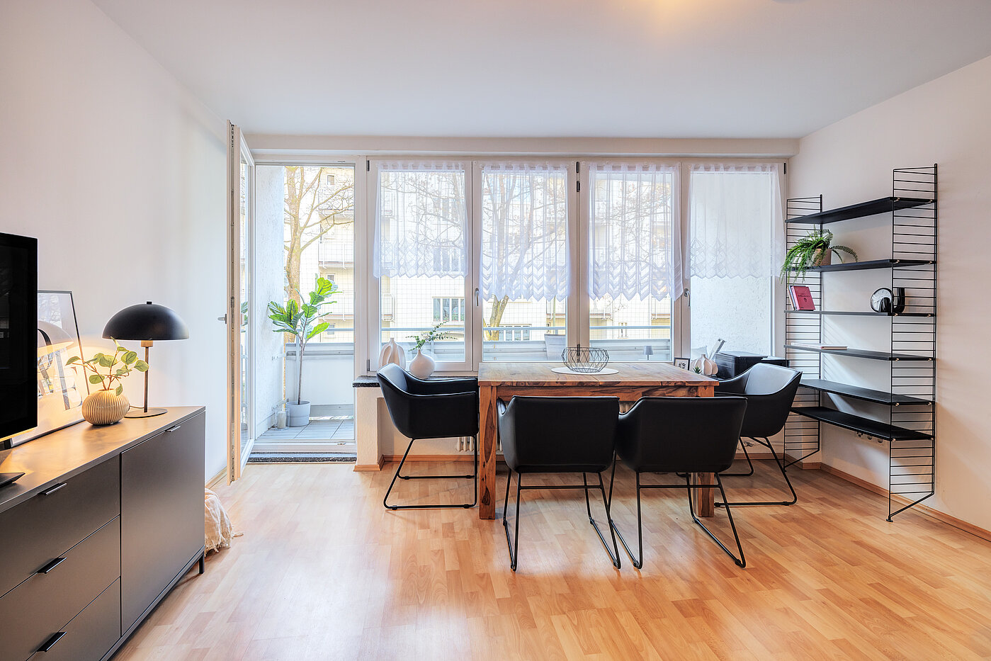 Apartment avec 1 pièce | München-Schwabing | 70211 | Ess-/Arbeitsbereich