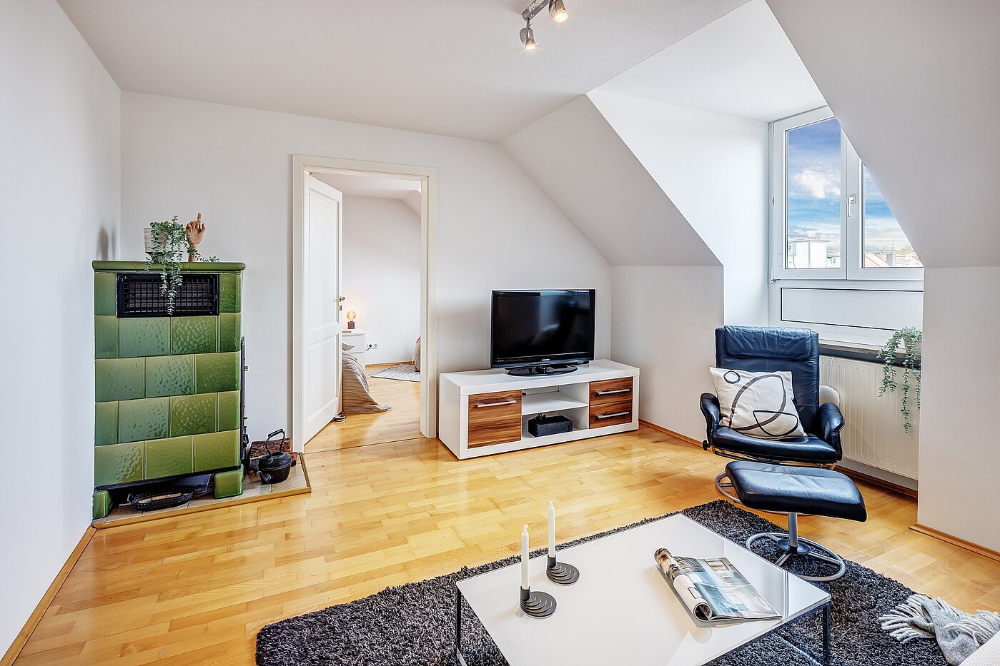 Appartement au dernier étage avec 2 pièces | München-Au | 2209ML3