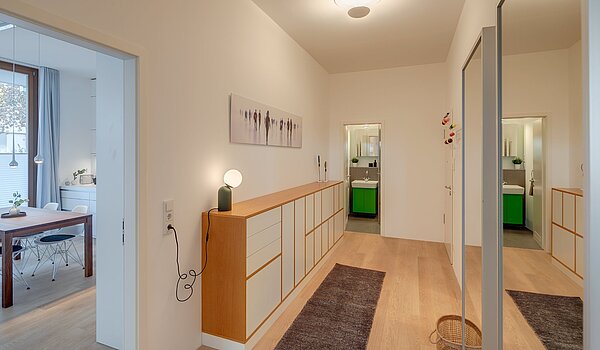 Rez-de-chaussée surélevé avec 3 pièces | München-Sendling | 2009ML8 | Diele mit maßgefertigtem...