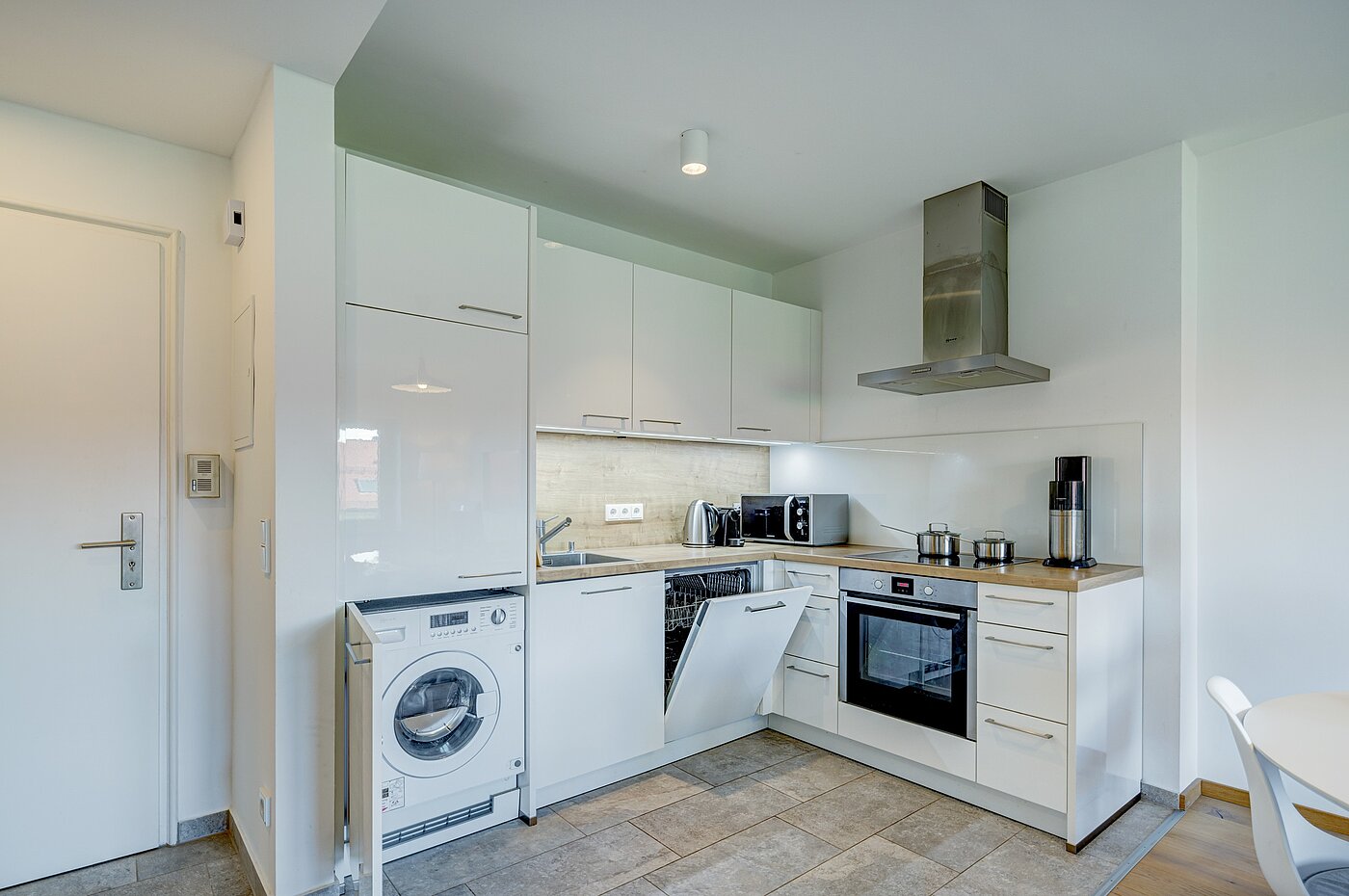 Apartment avec 1 pièce | München-Schwabing | 70198 | ...Waschtrockner