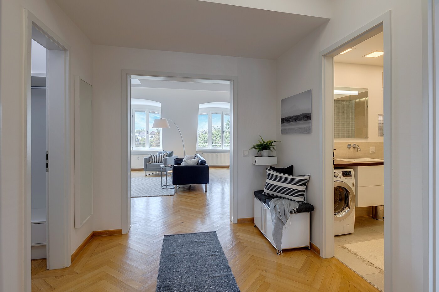 Appartement avec 2 pièces | München-Schwabing | 2208ML2 | Blick zum Wohnzimmer