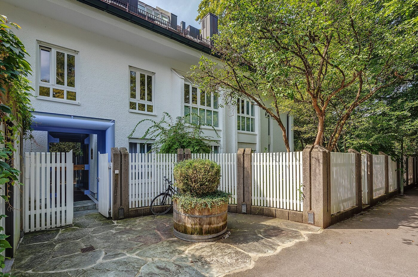 Appartement avec 3 pièces | München-Harlaching | 1908ML6 | Hauseingang