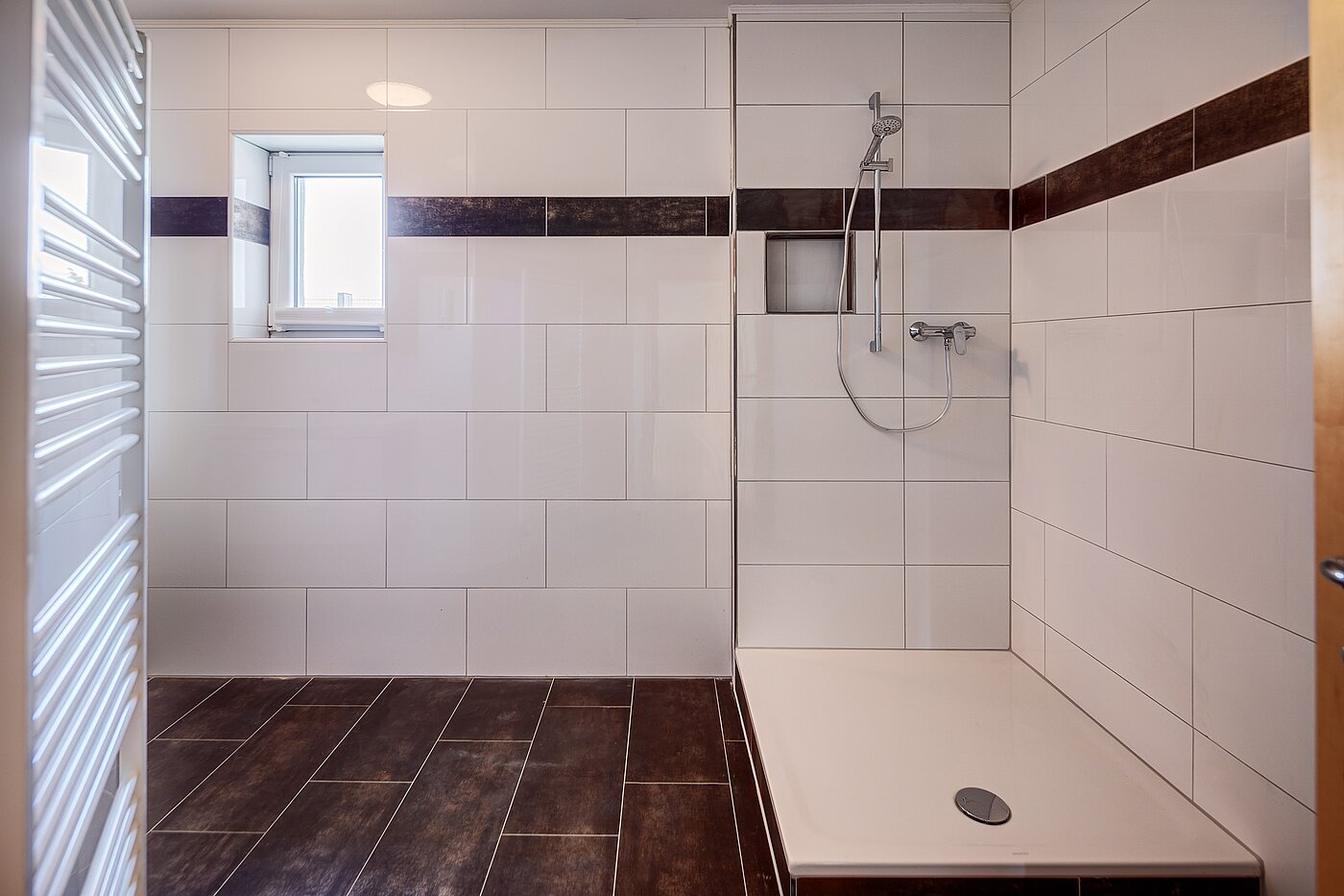 Maison jumelée avec 6.5 pièces | Unterschleißheim | 70122 | ...mit großer Dusche