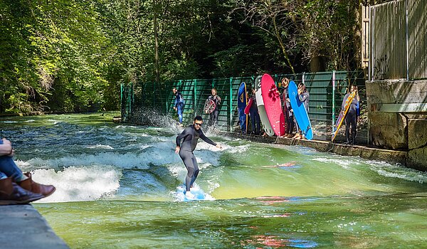 Appartement en duplex avec 3 pièces | München-Lehel | 2209ML5 | ...mit Eisbachwelle