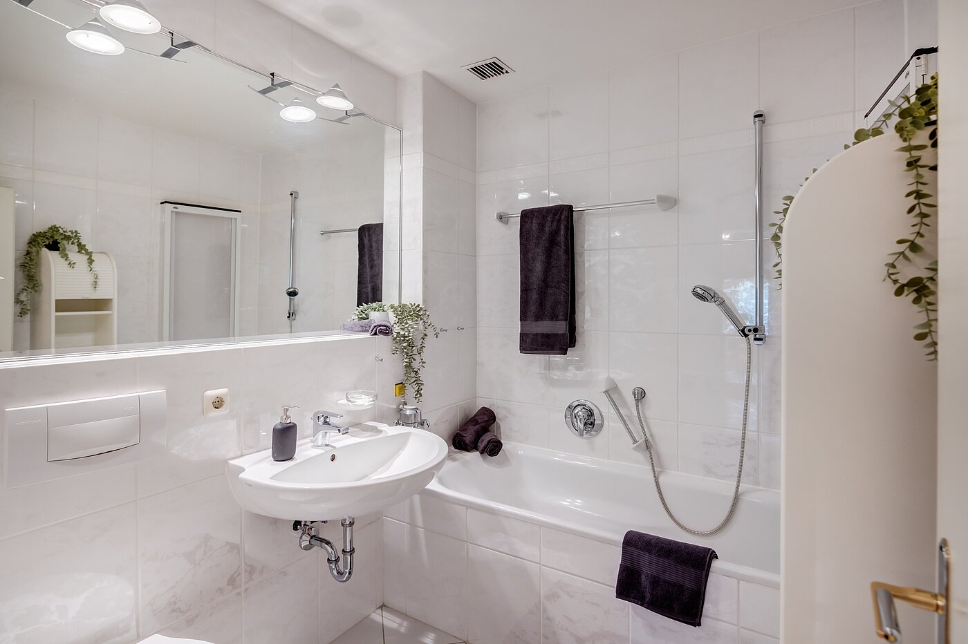 Appartement au rez-de-chaussée avec 4 pièces | München-Laim | 702161 | Badezimmer mit...