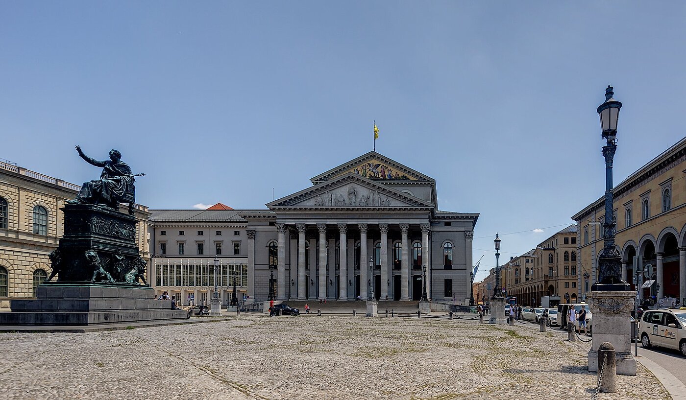 Rez-de-chaussée surélevé avec 2 pièces | München-Lehel | 2012ML1 | ...Odeonsplatz um die Ecke