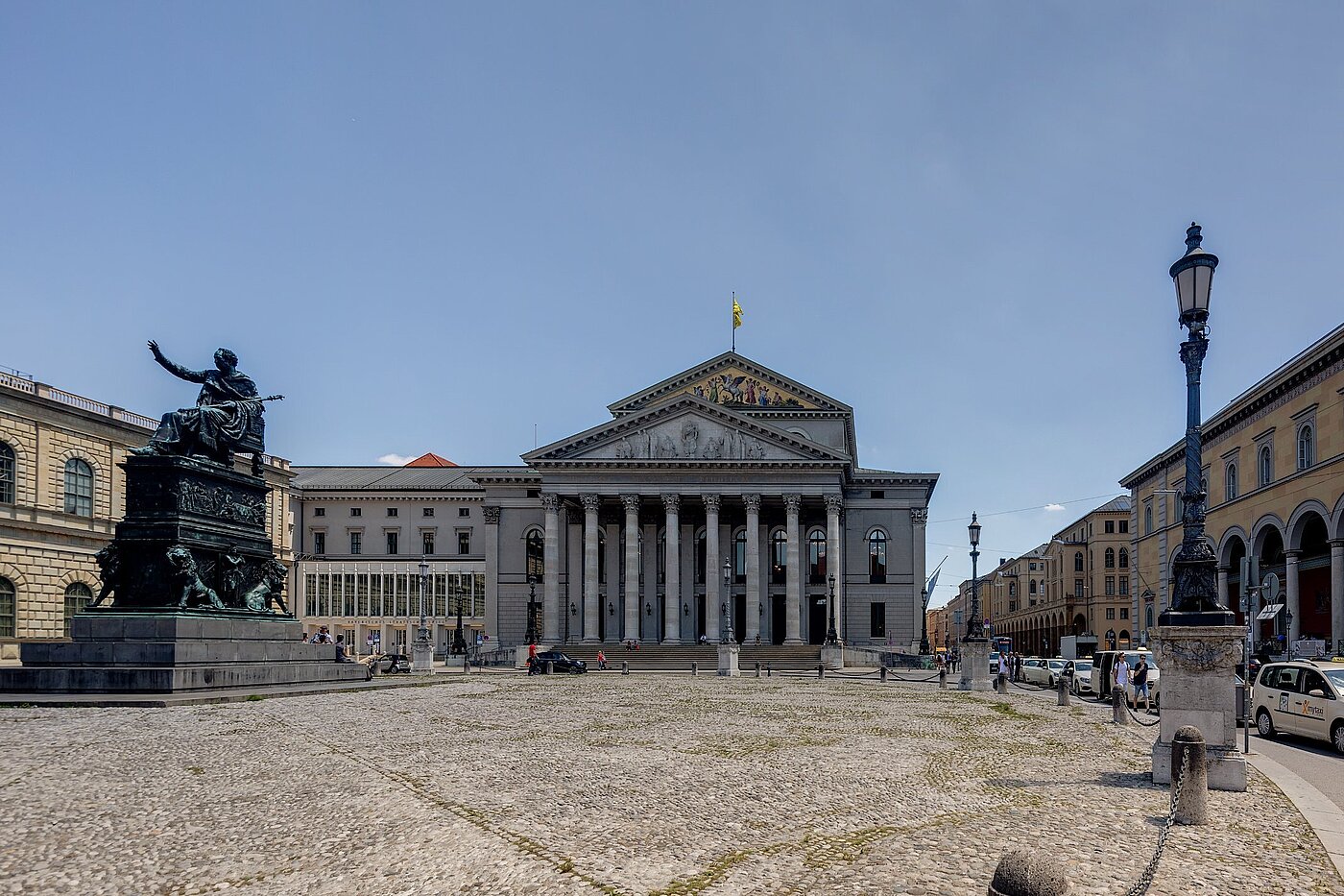 Rez-de-chaussée surélevé avec 2 pièces | München-Lehel | 2012ML1 | ...Odeonsplatz um die Ecke