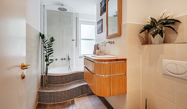 Appartement avec 3 pièces | München-Harlaching | 2108ML3 | Modernes Wohlfühl-Bad mit...