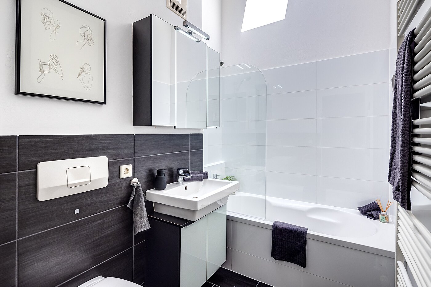 Appartement avec 2 pièces | München-Untermenzing | 70177 | Modernes Badezimmer...