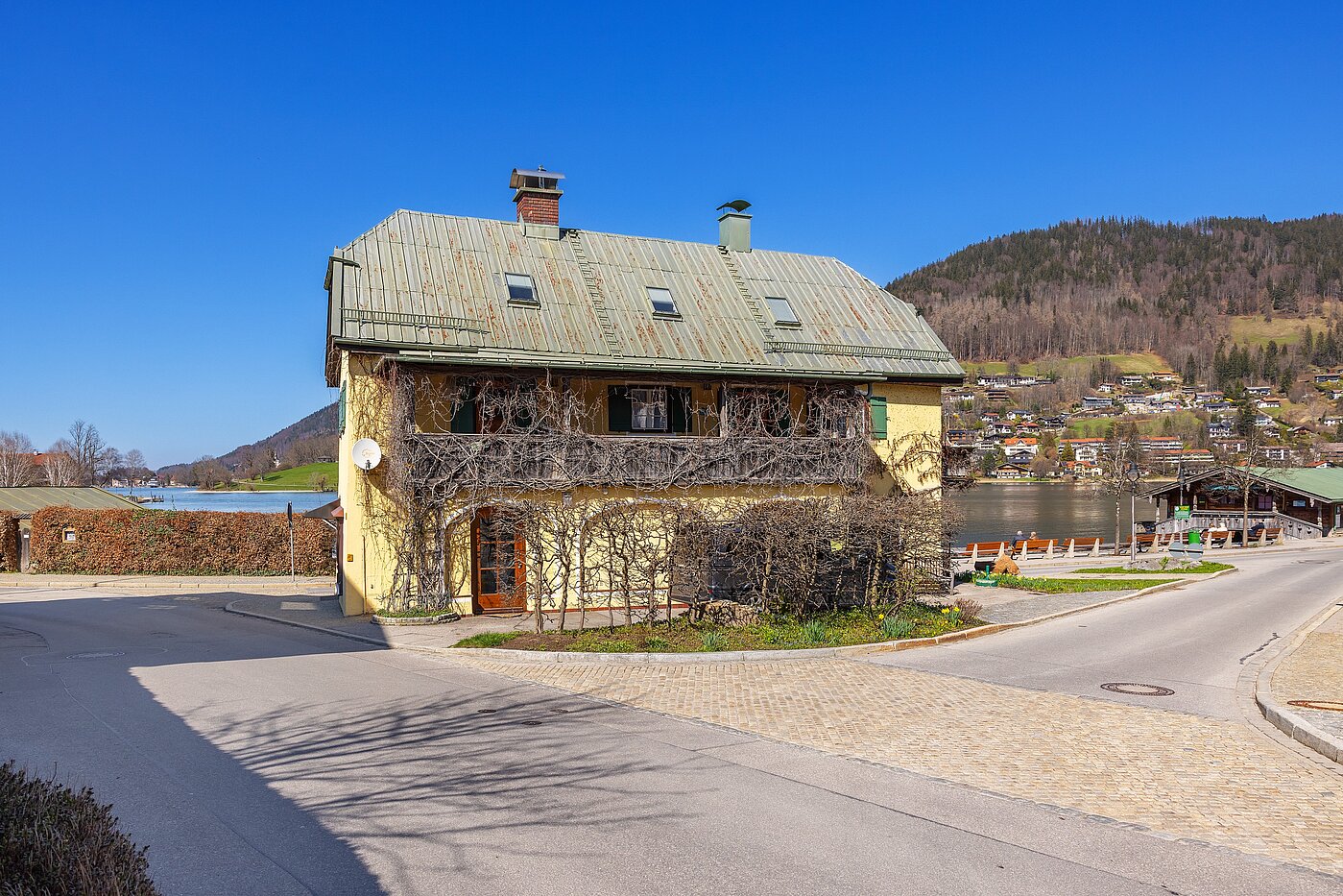 Mehrfamilienhaus avec 11 pièces | Rottach-Egern | 70215 | in zentraler Lage.