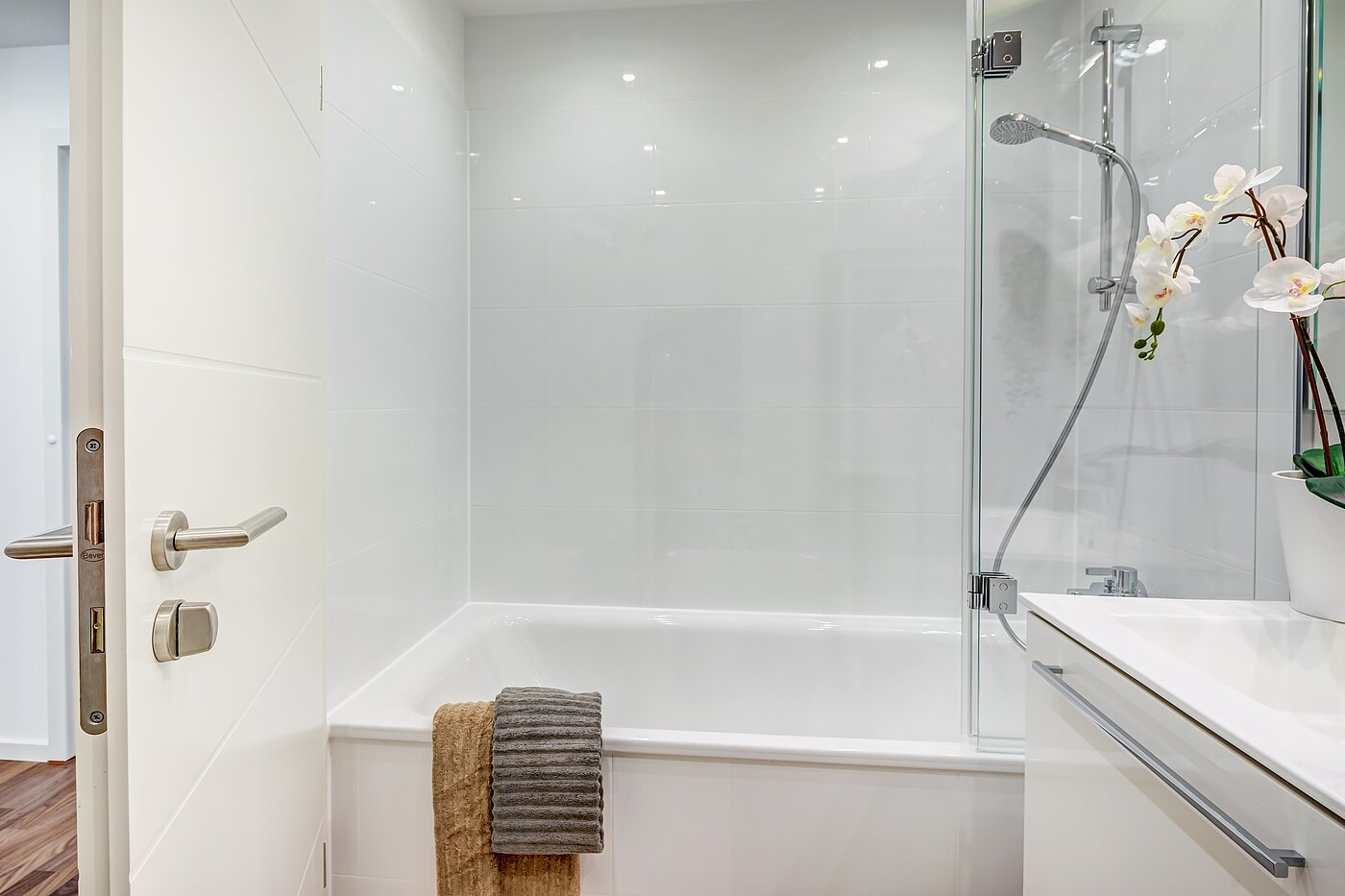 Appartement avec 2 pièces | München-Schwabing | 70434 | ...mit Badewanne