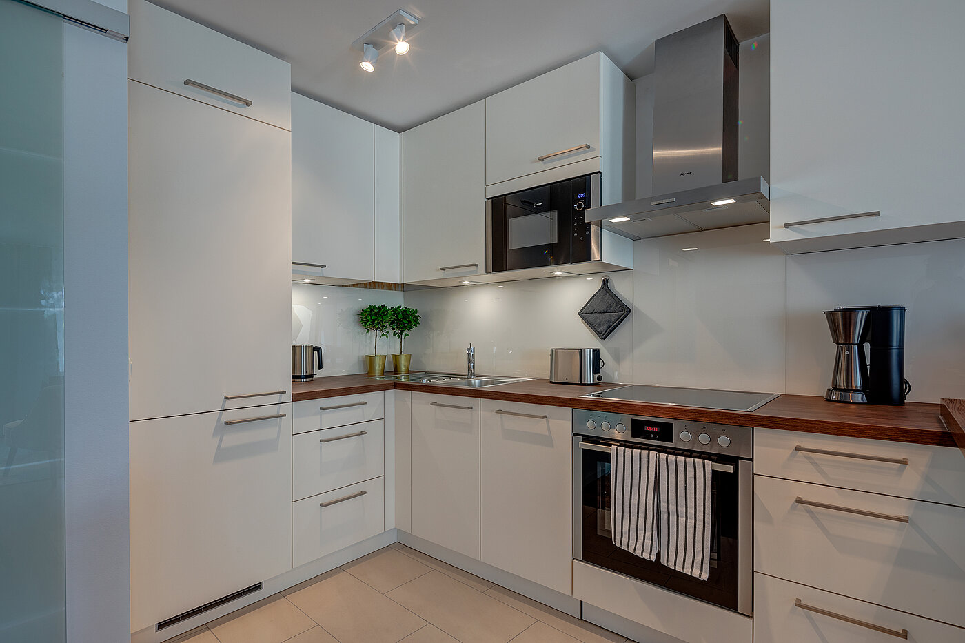 Appartement avec 2 pièces | München-Schwabing | 70434 | ...hochwertiger Einbauküche...