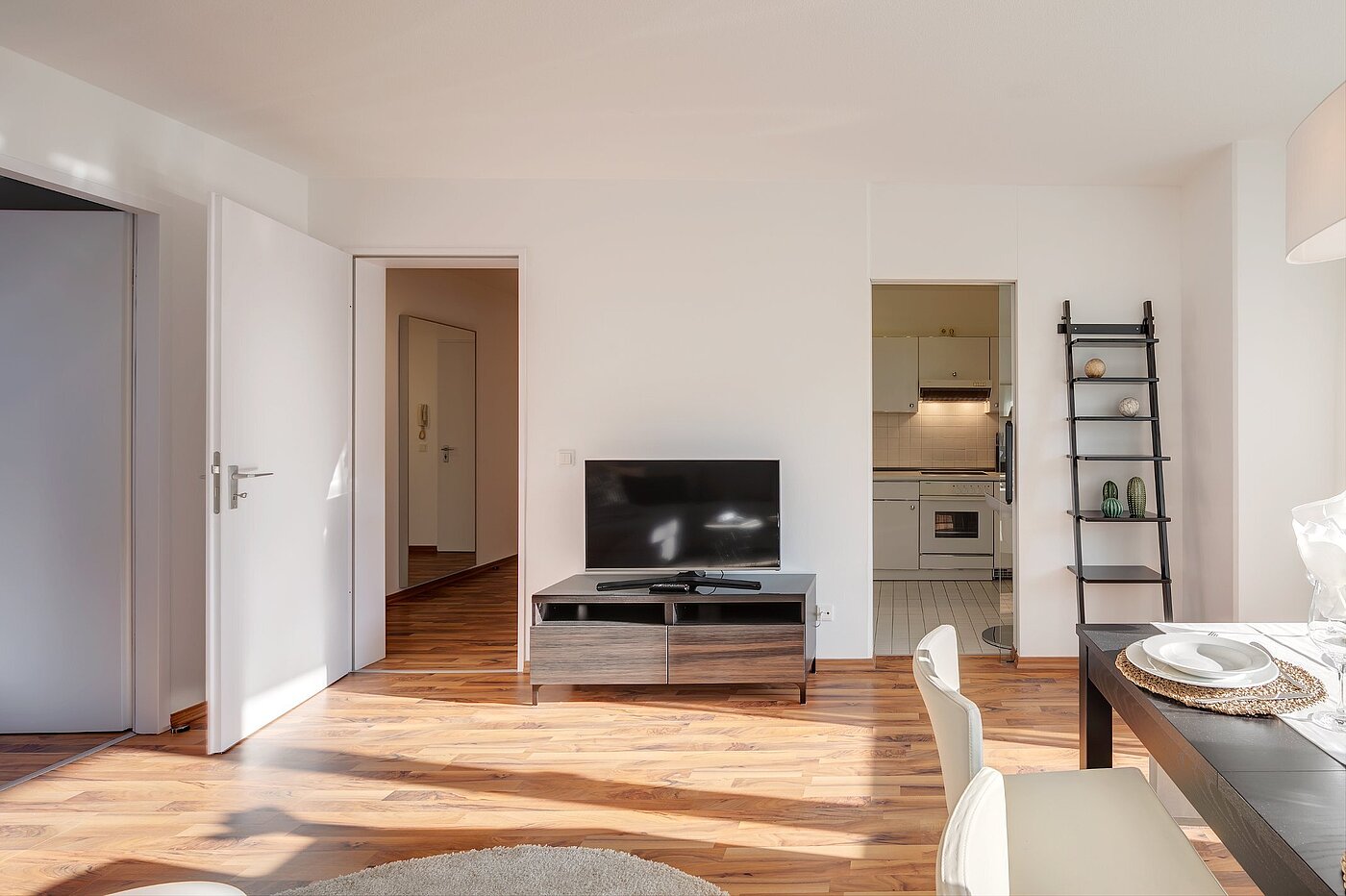 Appartement avec 2 pièces | München-Oberföhring | 2007ML8 | Blick zur Küche