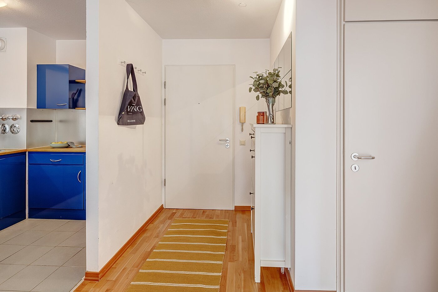 Appartement avec 2 pièces | München-Schwabing | 2109ML3 | Blick zur Eingangstür