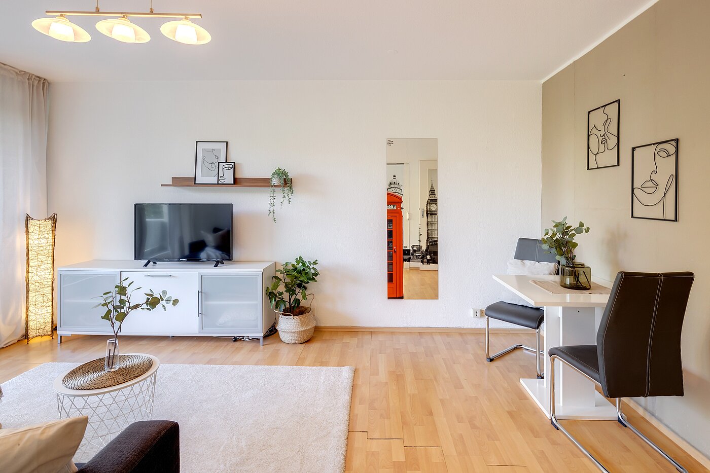 Appartement avec 2 pièces | München-Sendling-Westpark | 2204ML2 | Helles Wohnzimmer...
