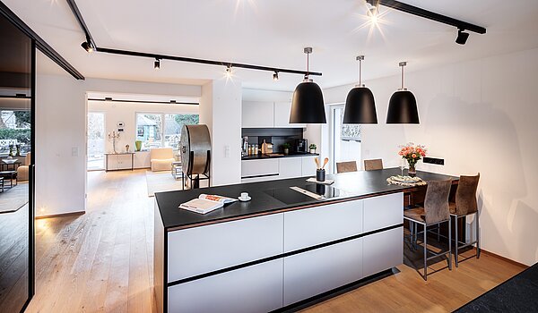 Maison d'angle mitoyenne avec 6 pièces | München-Trudering | 70191 | ...offen mit...