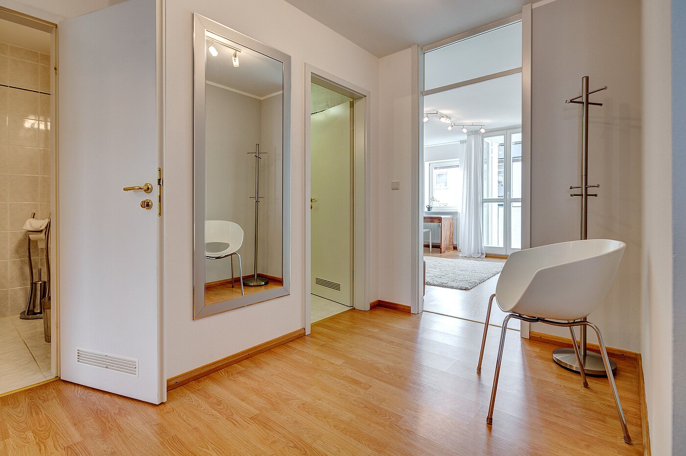 Appartement avec 2 pièces | München-Schwabing | 70102 | Großzügige Diele...