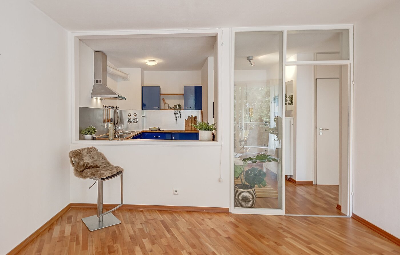 Appartement avec 2 pièces | München-Schwabing | 2109ML3 | Blick zur Küche