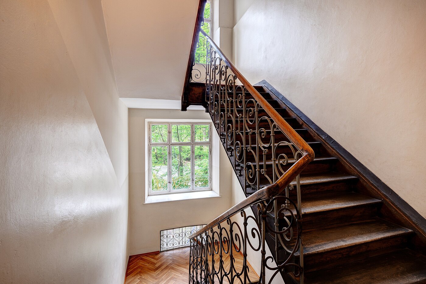 Appartement avec 2.5 pièces | München-Sendling | 70067 | Helles Treppenhaus auch im UG