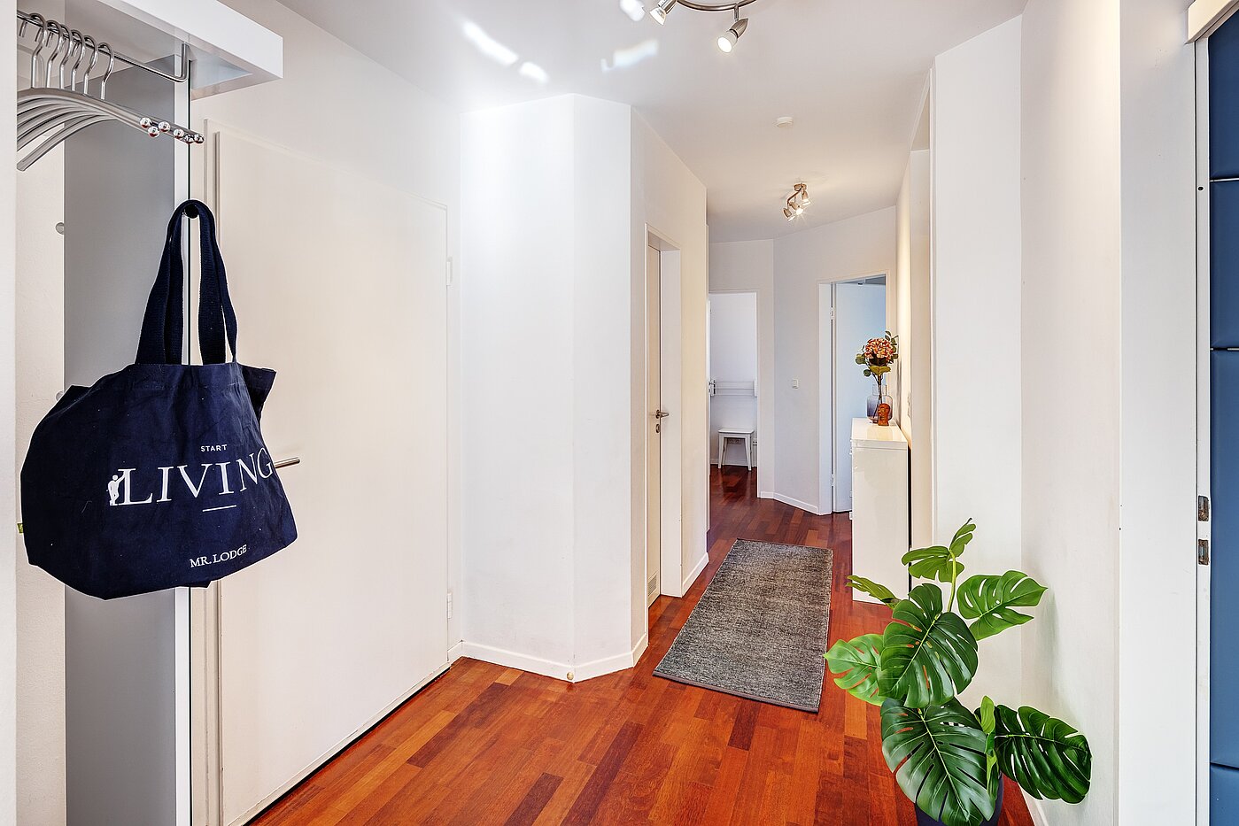 Appartement avec 3 pièces | München-Schwabing | 2202ML12 | Zentraler Flur...