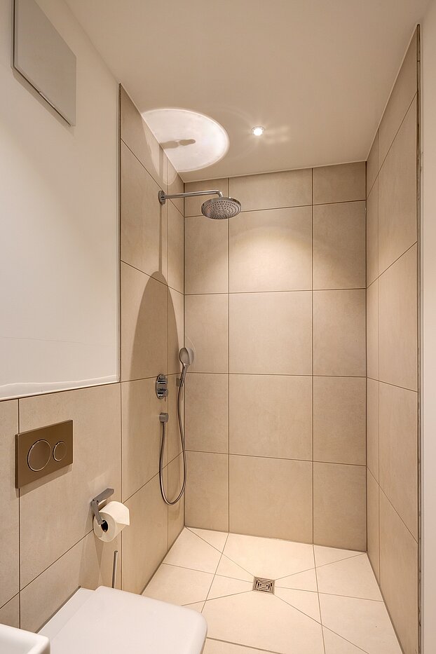 Terrassenwohnung avec 3 pièces | München-Harlaching | 70371 | bodengleicher Dusche