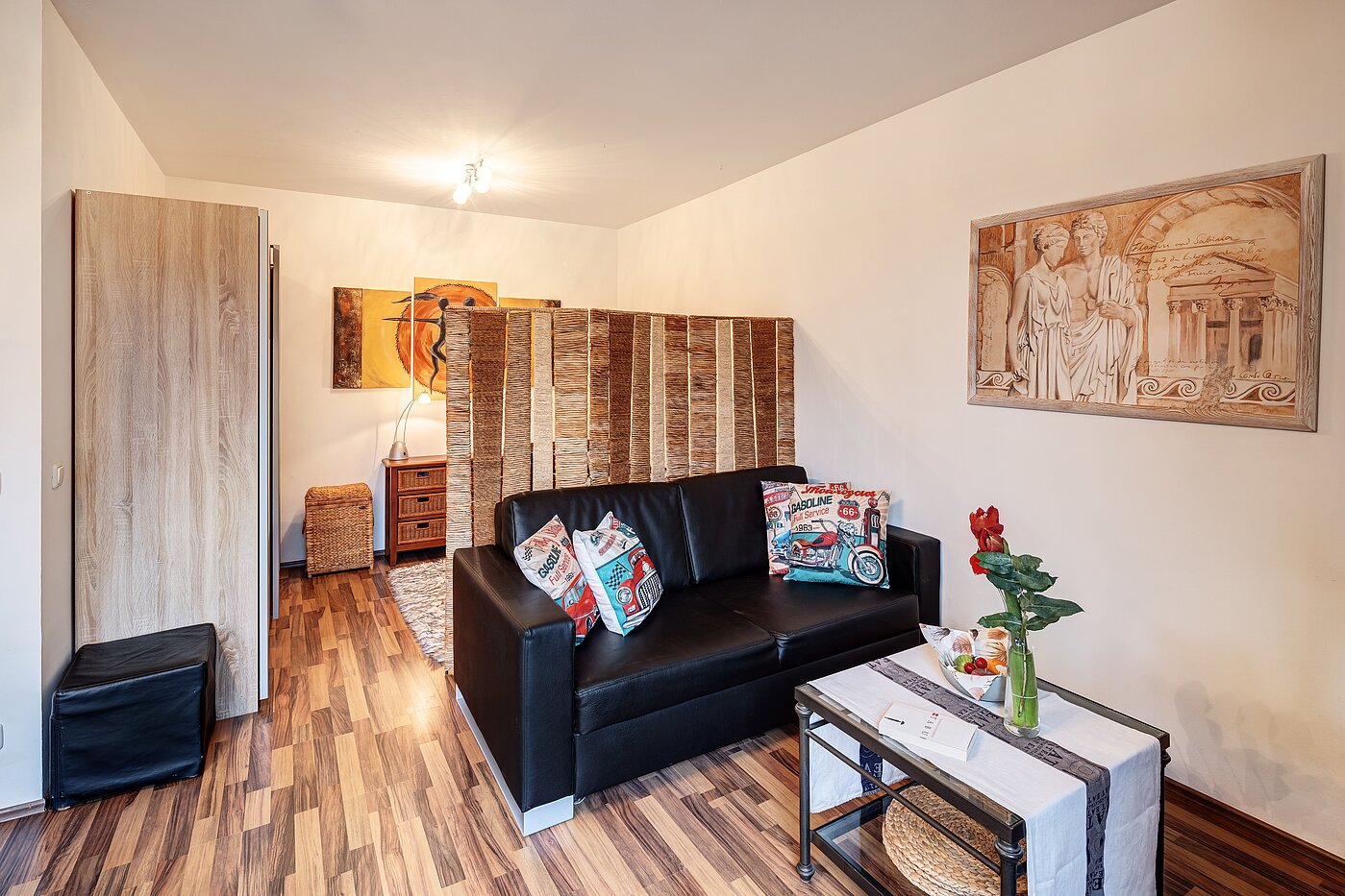 Appartement avec 1 pièce | Karlsfeld | 70460 | Wohn- und Schlafbereich