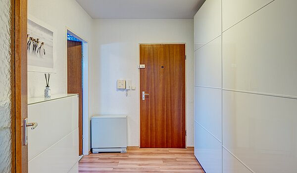 Appartement avec 2.5 pièces | München-Hadern | 70393 | Flur Blickrichtung Eingang