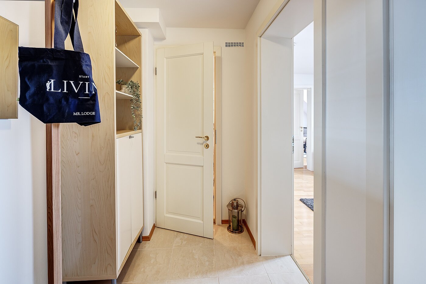 Appartement au dernier étage avec 2 pièces | München-Au | 2209ML3 | Flur Blickrichtung Bad