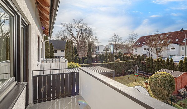 Maison mitoyenne avec 5 pièces | Unterschleißheim | 70187 | ... und Zugang zum Balkon...