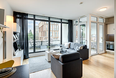 Bogenhausen : appartement chic avec jardin d'hiver - libre