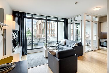 Bogenhausen : Appartement chic avec jardin d'hiver - libre