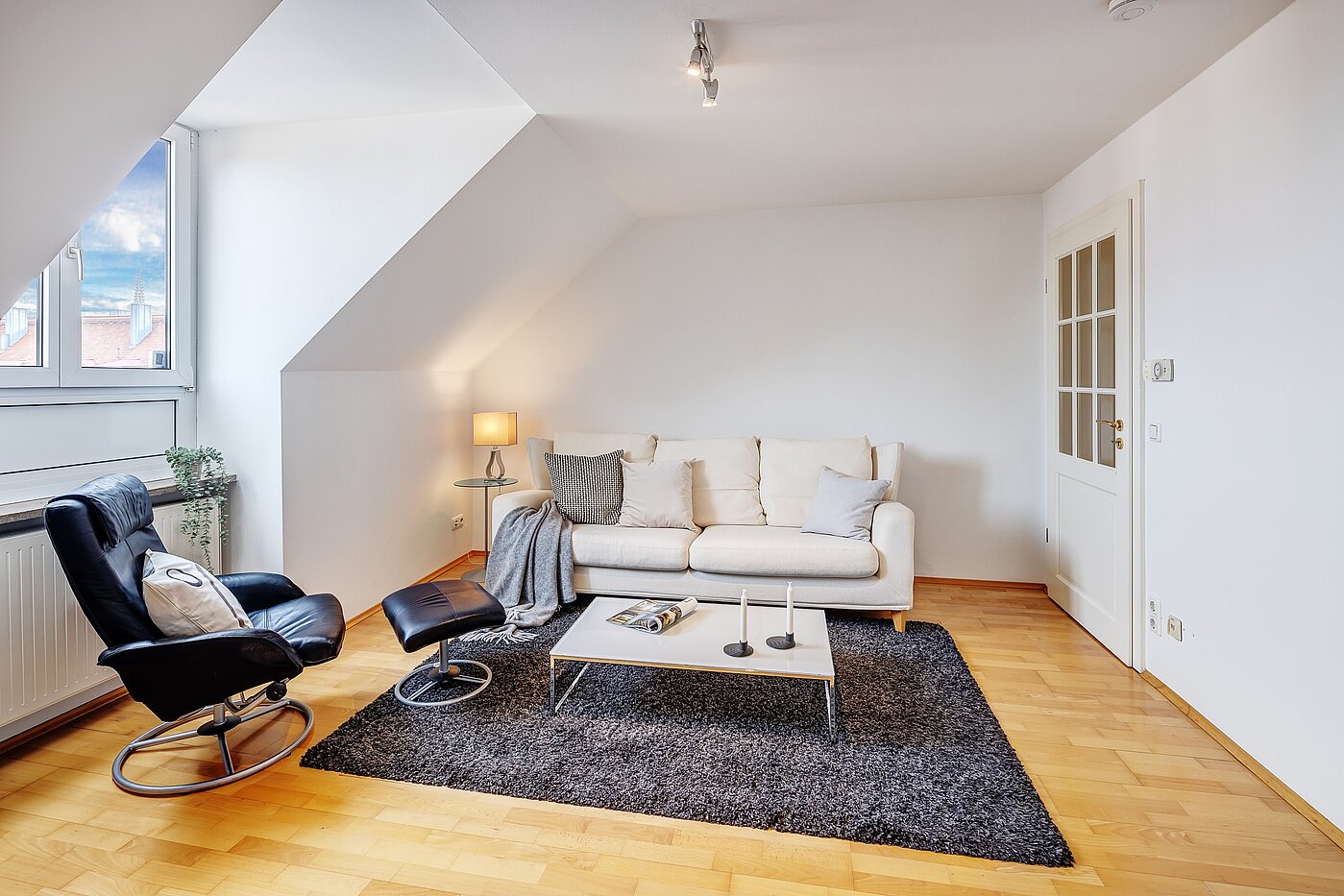 Appartement au dernier étage avec 2 pièces | München-Au | 2209ML3 | Gemütliches Wohnzimmer...