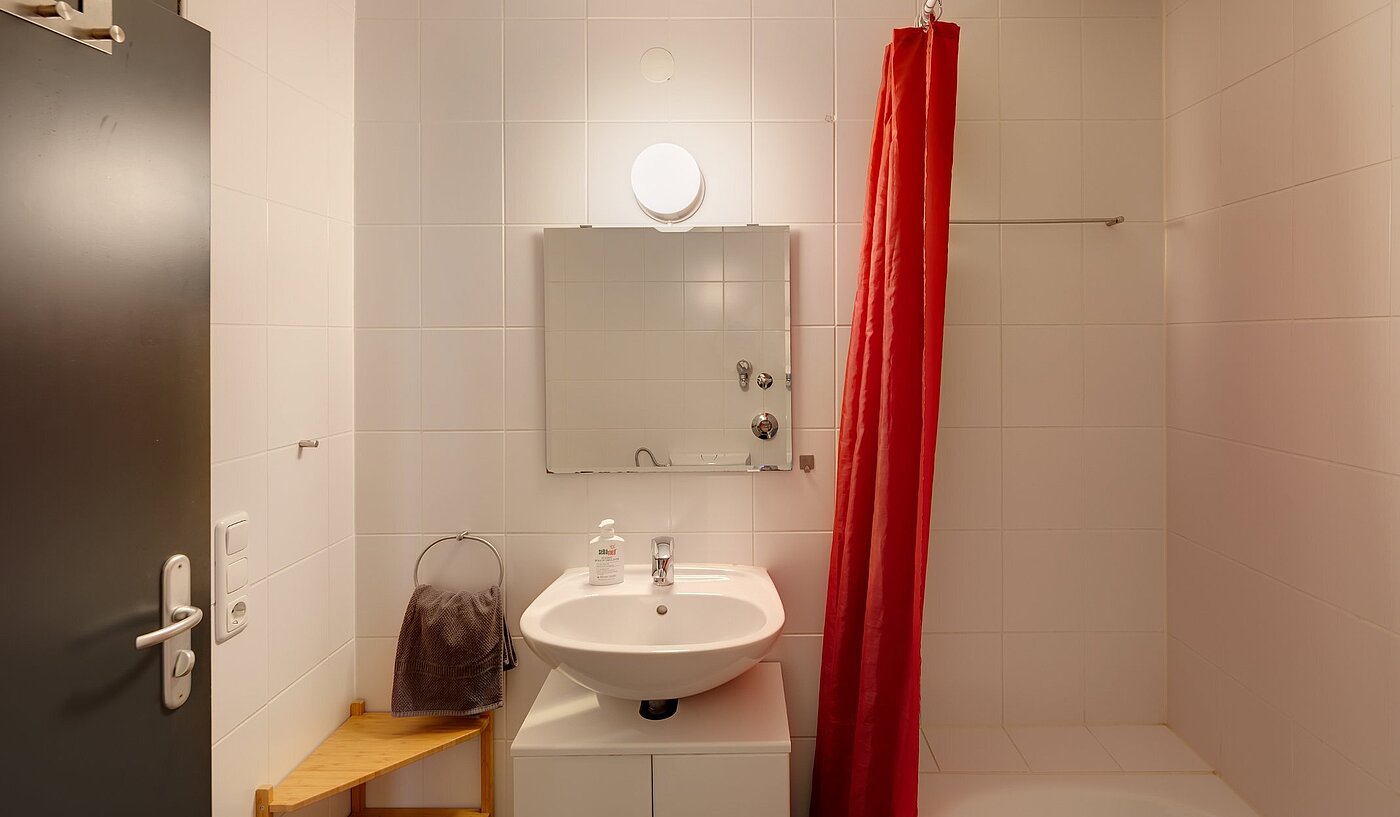 Appartement avec 1 pièce | München-Isarvorstadt | 2110ML3 | Bad mit...