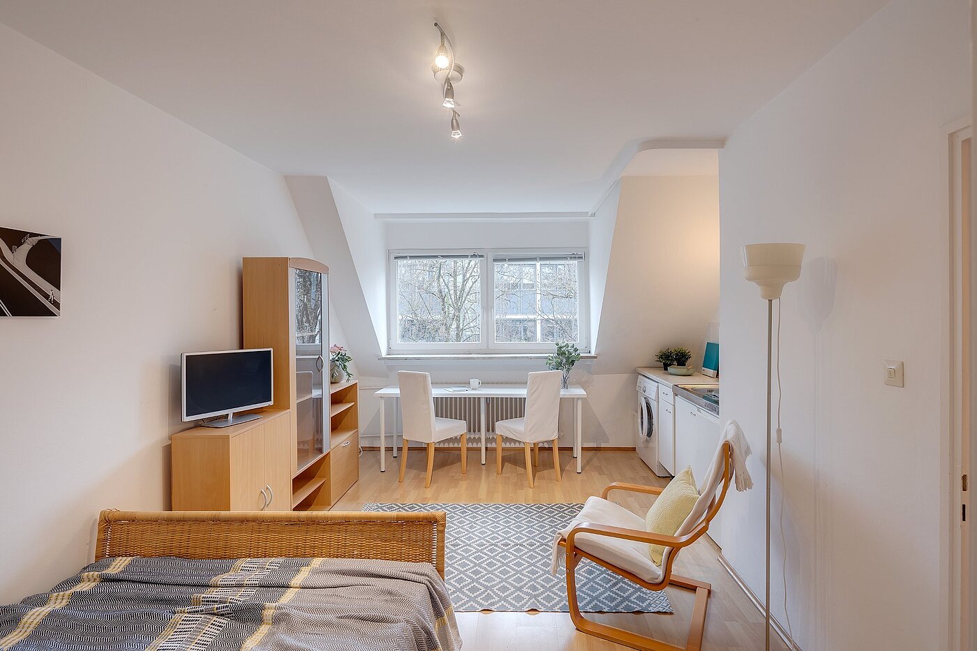Appartement avec 1 pièce | München-Bogenhausen | 2012ML2 | auch die kl. Küche hat Platz