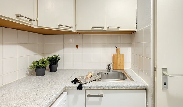 Appartement avec 2 pièces | München-Sendling-Westpark | 2204ML2 | Kompakte Küche...