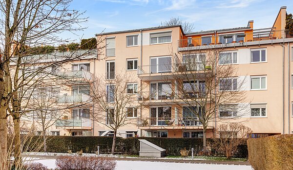Appartement avec 2 pièces | München-Bogenhausen | 70396 | Außenansicht vom Innenhof