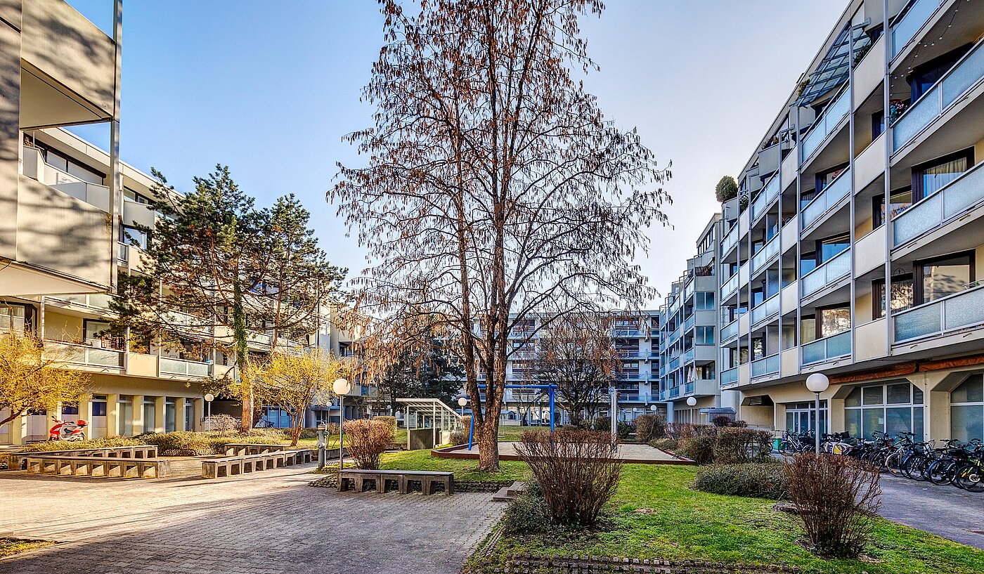 Appartement avec 3 pièces | Unterschleißheim | 70003 | Schöner Innenhof mit...